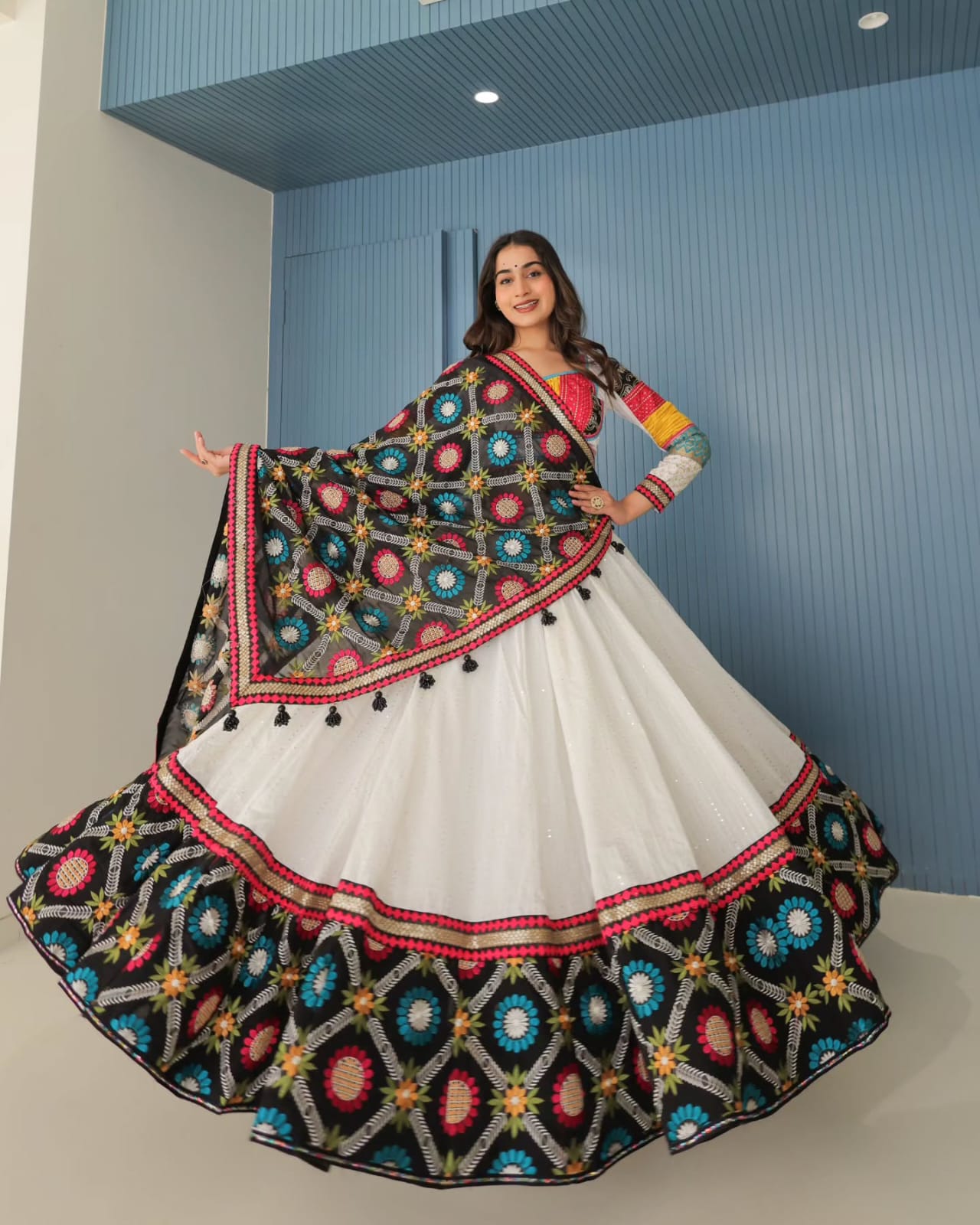 Madhya Pradesh Lehenga Styles for Festivals & Weddings That Honour Regional Craft
